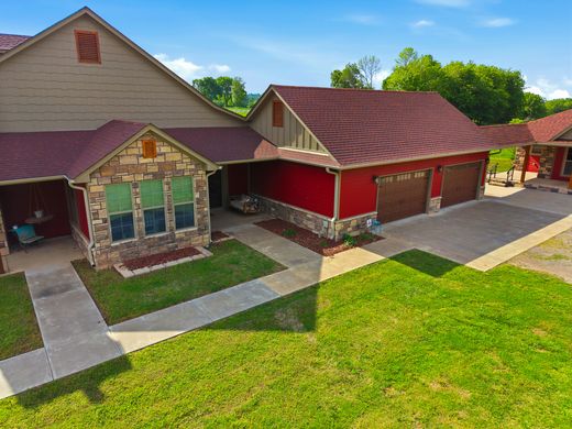 467281 Highway 100, Stilwell, OK – outside & the land, photo 6 of 12